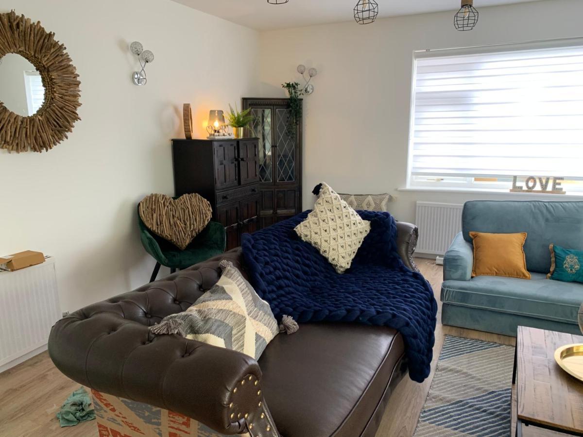 Shore Lodge. 4 Bed Bungalow Only Mtrs From The Beach. Sleeps 8 Sutton-on-Sea エクステリア 写真